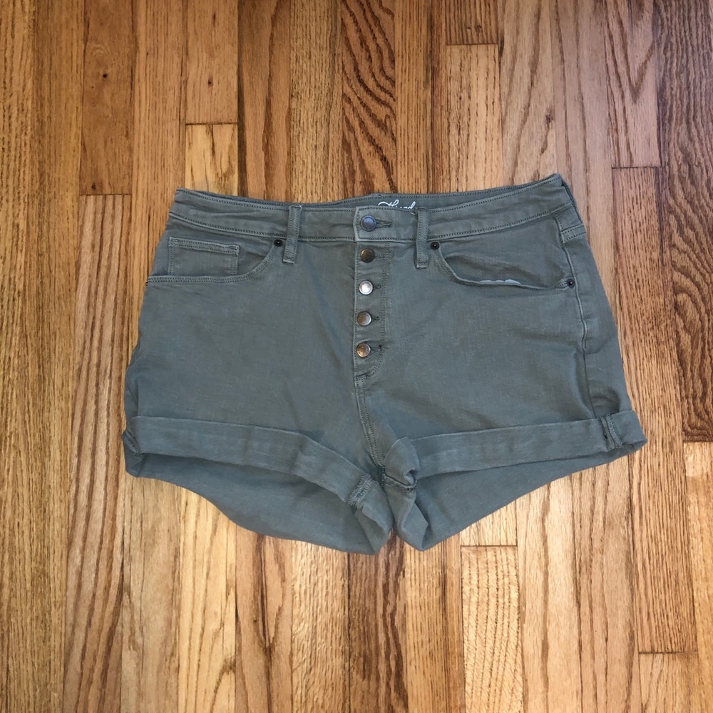 Universal Thread Green High-Waisted Shorts
